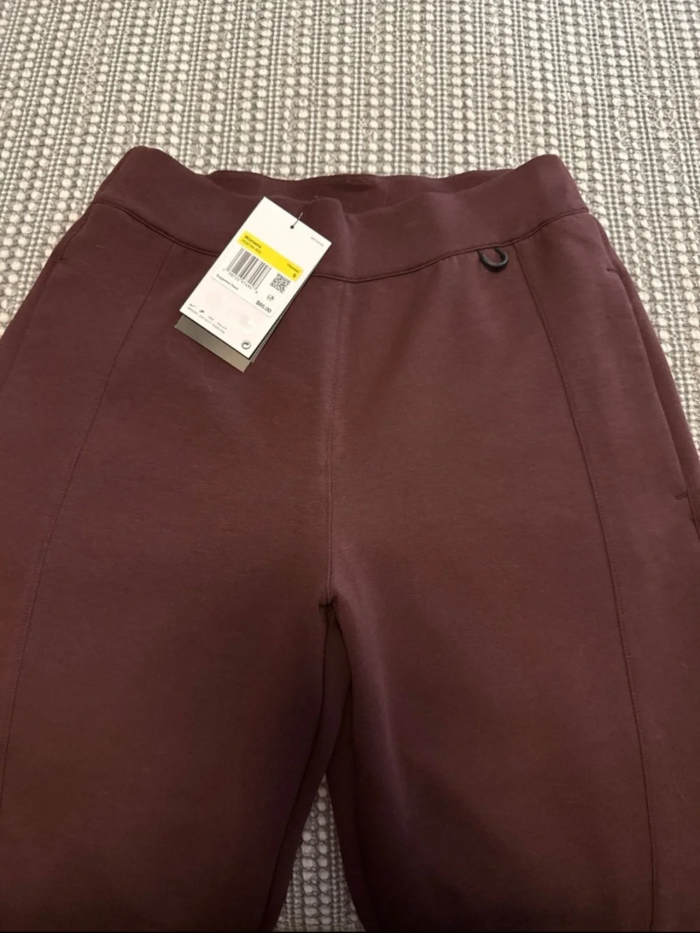 NWT Nike Women's 24.7 ImpossiblySoft Mid-Rise Joggers Sz Small